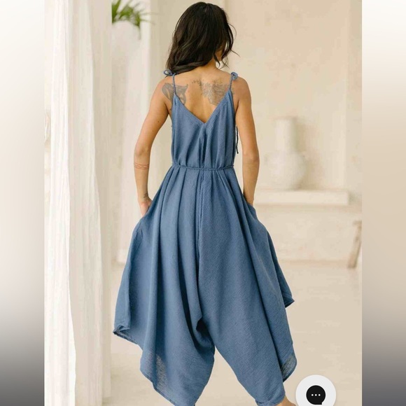 Myrah Penaloza Ina Playsuit (Linen/Cotton) handmade in Bali - Picture 8 of 12